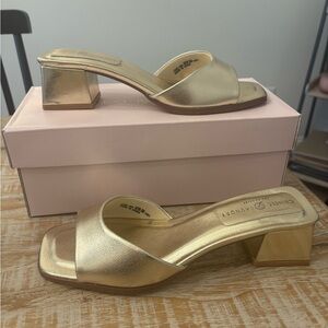 Chinese Laundry Gold Block Heel Sandals size 8/8.5